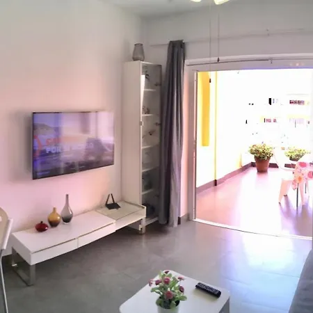 Lovely Apartment, Great Location! Appartamento