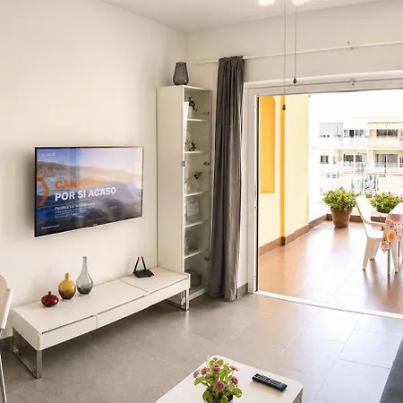 Lovely Apartment, Great Location! Apartament